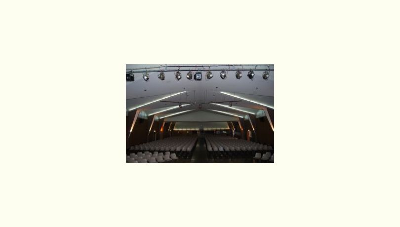 Wellington civic hall %28inside%29