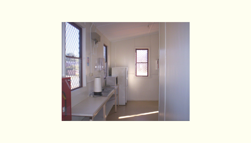 Forrestfield hal   kitchen