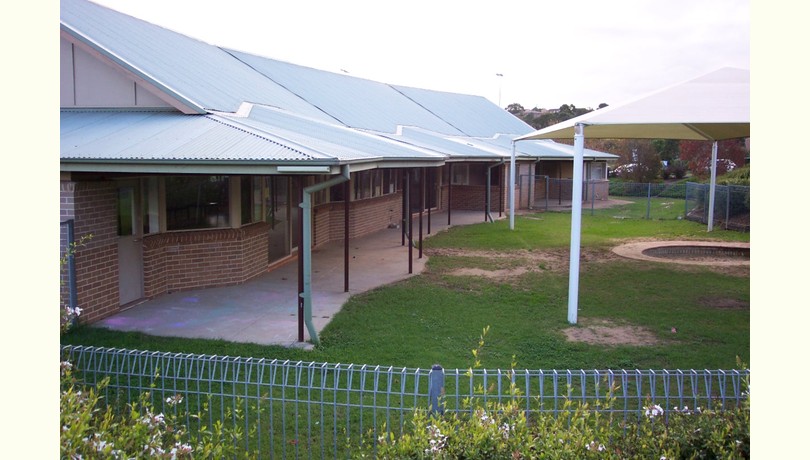 Crestwood community centre   outsude