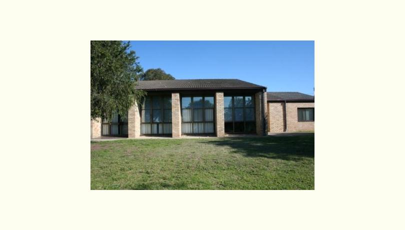 Colyton neighbourhood centre %28front view%29