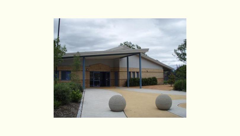 Kingswood neighbourhood centre   outside