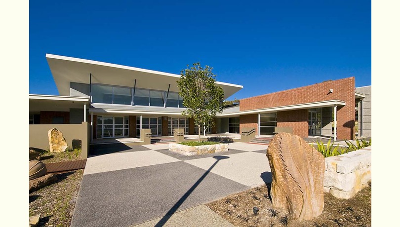 Newport community centre %28outside%29