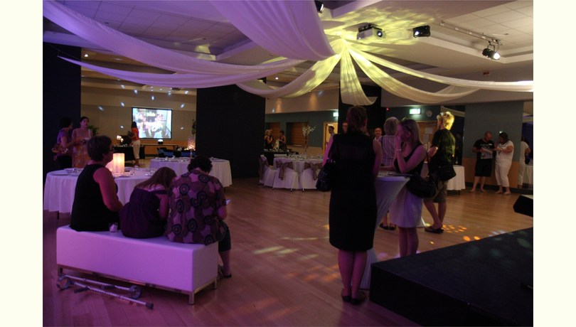 Boulevard centre   inside