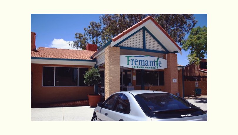 Fremantle leisure centre   front view