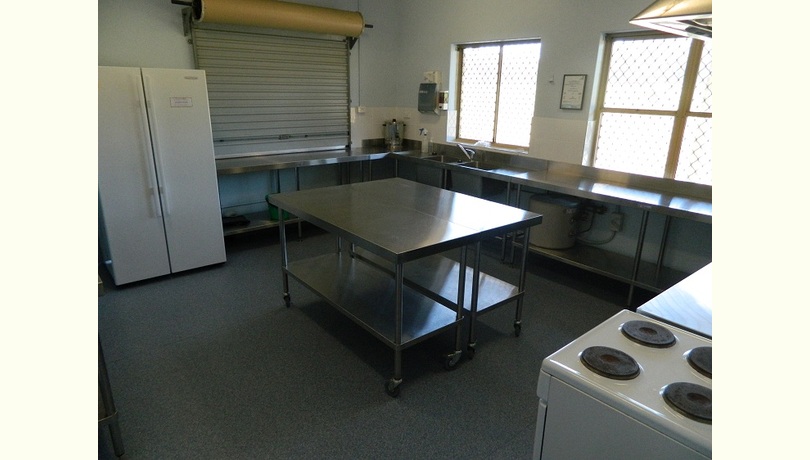 Baldivis recreation centre   kitchen