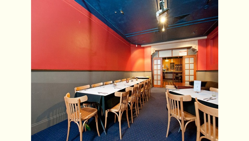 Bull and bear   inside view