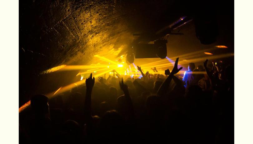 Crowd pic