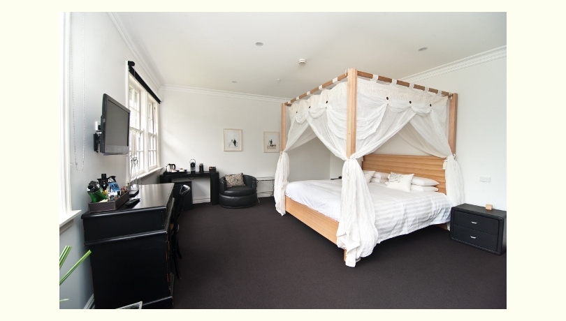 Room 12   bridal %28640x426%29